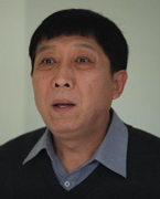 韩童生 饰演 童建业