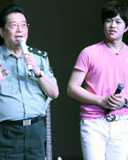 李双江和儿子李天一