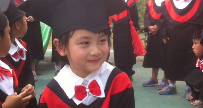 森碟幼儿园毕业照曝光