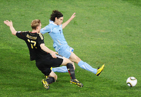 卡瓦尼世界杯首球如敲门砖 誓作国米鲁尼已可