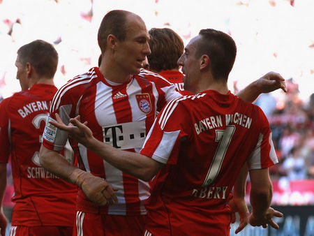 德甲-里贝里助攻罗本破门 拜仁1-0门兴冲进前三