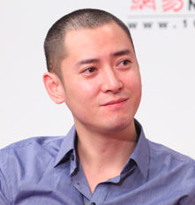 韩栋：很多人说我太帅了，不适合演虚竹_网易娱乐