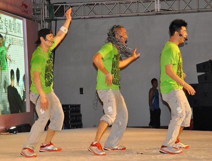 2010082616443709fdb.jpg