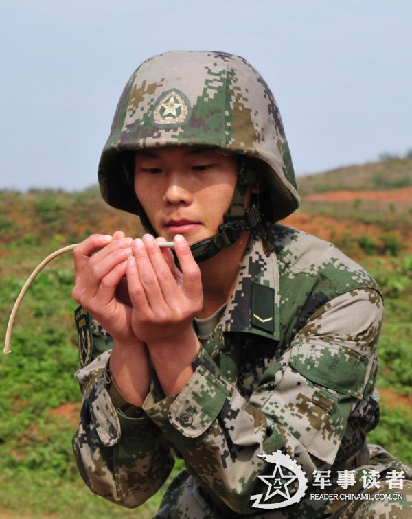 操作时沉着冷静。