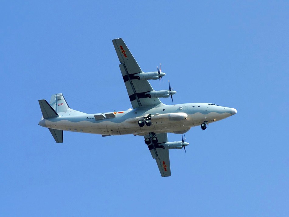 在执行此任务期间，飞机必须以期望人群为目标，将飞行高度控制在信号最适宜传播的高度上。值得指出的一点是，这里的期望目标人群既可以是军人，也可以是普通民众；既可以是敌对国家，也可以是中立国和友方国家。