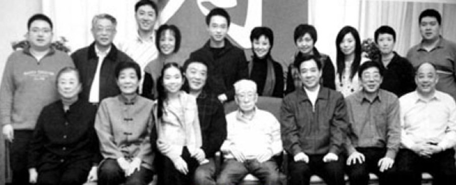 薄谷开来旧照_手机网易网