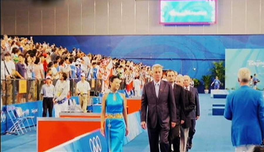 这是贾真.战友称作“狙击玫瑰”。