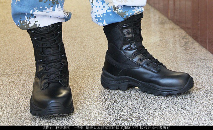 CLEAR DUTY® 2901 8.0 战术靴。