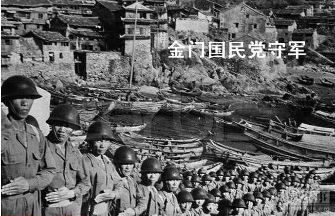 据战前侦察，国民党金门守军是李良荣第22兵团的残部，还有孙立人在台训练的刚刚调往金门没什么实战经验的一些青年军，不足两万。所以对此一战士气高涨的人民解放军可谓是志在必得。