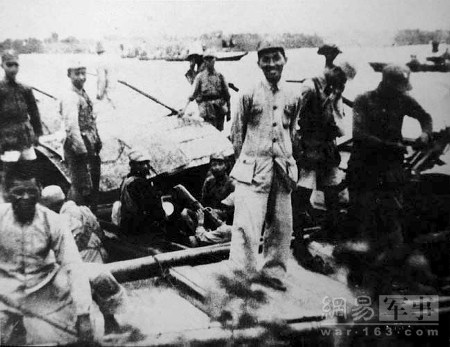 10月20日左右，二十八军向兵团呈报了攻打金门的作战计划，叶飞因处理地方事务太忙，竟没有看一遍，遑论研究、修改，便批准。