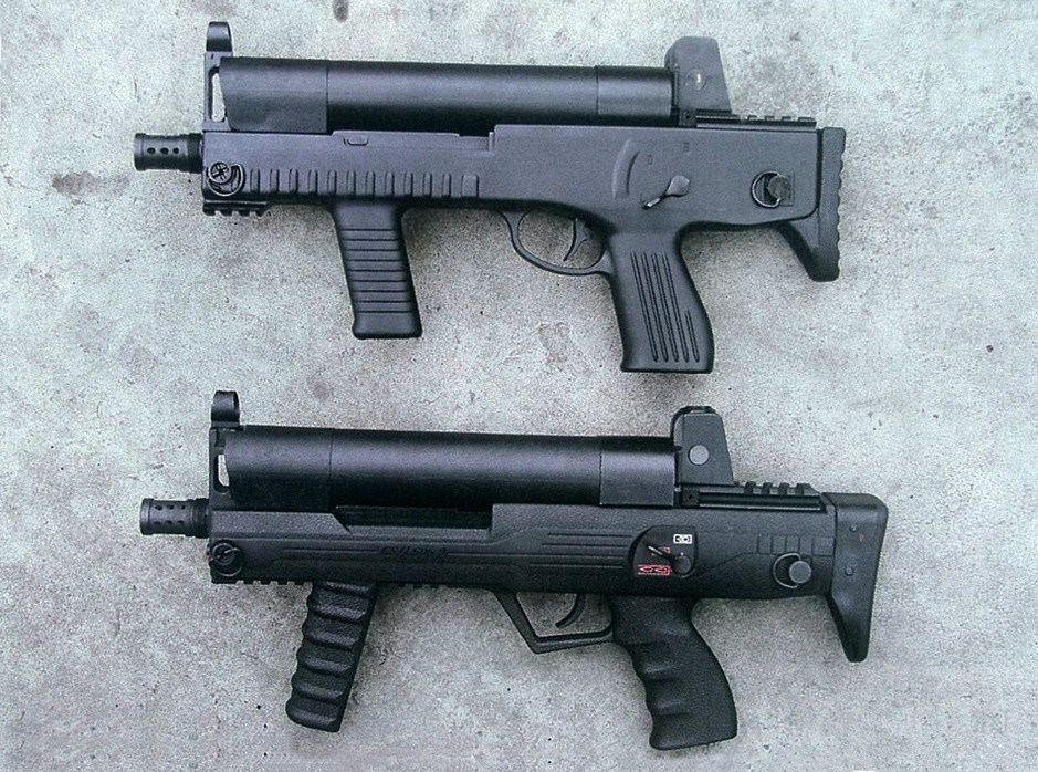 2006年5月，9毫米轻型冲锋枪获准设计定型，其正式命名为LS06式9毫米轻型冲锋枪；批量生产和已经装备部分公安或武装警察部队的均为LS06式。