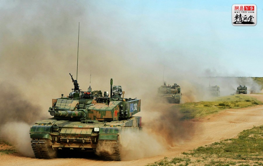 除了新一代轻型坦克，我军于2014年还首次曝光了99A型主战坦克。