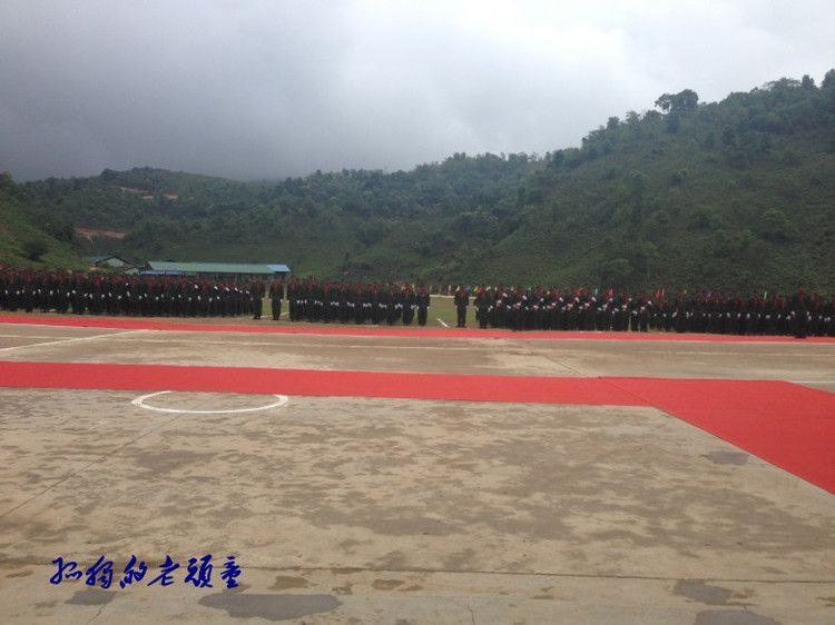 佤联军的官兵每人每月只能领到50斤大米和约合一两百元人民币的“菜金”，但士气很高。 图文均摘自孤独的老顽童