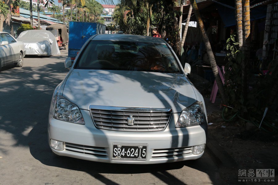 我们是13：15进入缅甸的，15：30离开缅甸回到了国境之内，先后在缅甸只停留了2个多小时。