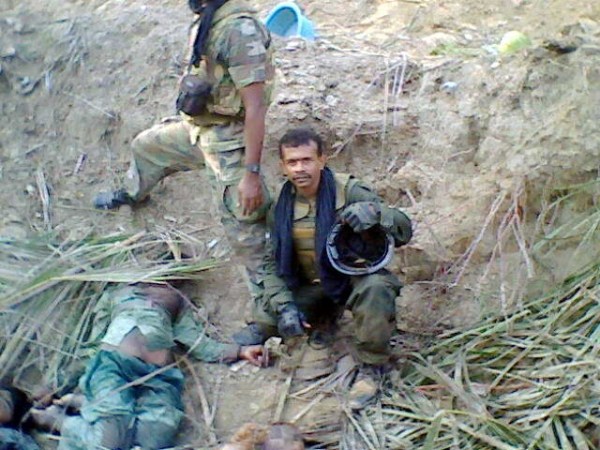 斯里兰卡内战，是斯里兰卡反政府武装泰米尔猛虎组织和斯里兰卡政府之间的战争，1983年7月，斯里兰卡泰米尔伊拉姆猛虎解放组织（猛虎组织）成员在北部的贾夫纳半岛打死13名政府军士兵，斯里兰卡首都科伦坡随即爆发针对泰米尔族人的大规模暴力冲突，从而引发斯里兰卡内战。2009年斯里兰卡反政府武装泰米尔猛虎组织最高领导人5月18日在北部地区被政府军打死，持续近30年的斯里兰卡内战就此告一段落。联合国称这场内战造成8万-10万人丧生。