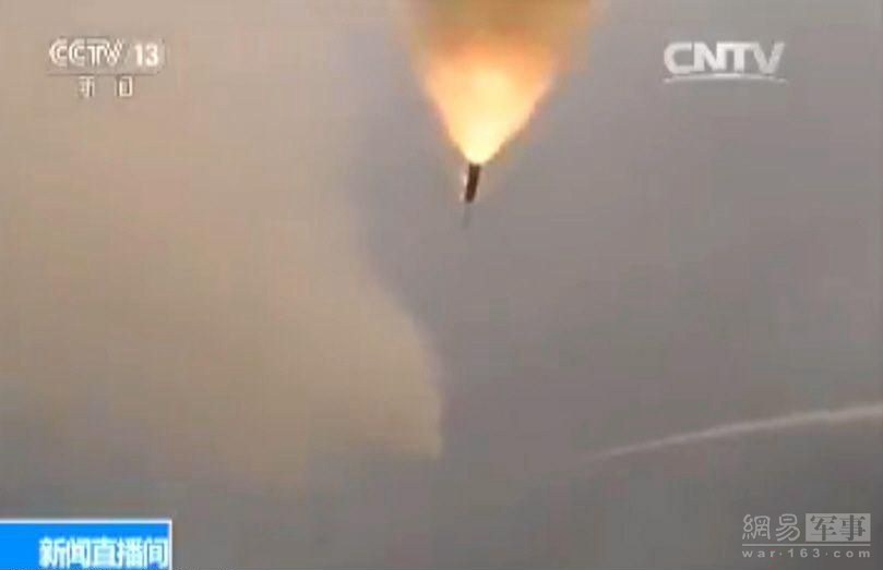 让炮弹长出眼睛，如今已不是炮兵的一个梦想。近日，某兵器试验中心传出喜讯——我军“智能弹药”末端敏感弹药(简称末敏弹)技术取得重大突破。目前，末敏弹设计、分析、仿真、试验、评估理论体系已基本形成。