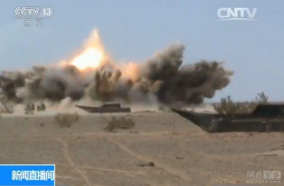 末端敏感弹药不是导弹，不能持续跟踪目标并主动地控制和改变弹道向目标飞行，因此其结构比导弹和末制导弹都要简单，经济性非常突出，而且可以像常规炮弹一样使用，其后勤保障和作战使用都很简单。