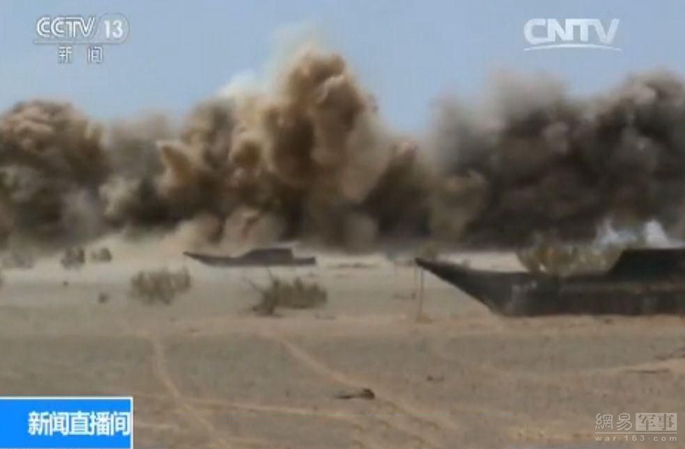 末端敏感弹药由母弹和发射装药组成。母弹包括弹体、时间引信、抛射结构、末敏子弹等。末敏子弹由减速减旋与稳态扫描系统、敏感器系统、中央控制器、先进战斗部、电源和子弹体等组成。