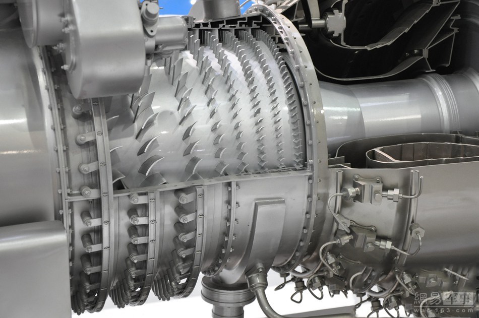 图为：中国5000千瓦级涡轴发动机细节照。