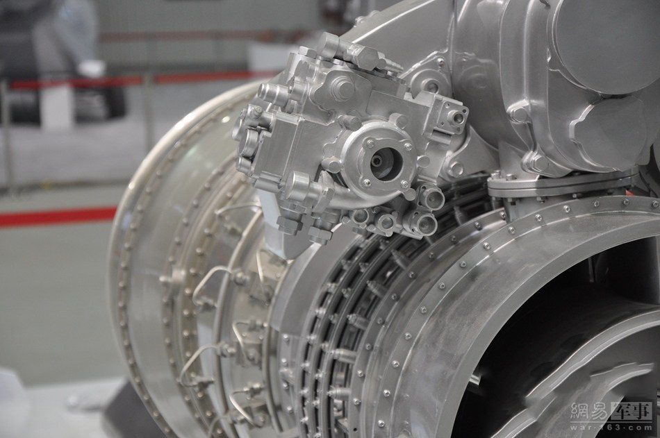 图为：中国5000千瓦级涡轴发动机细节照。