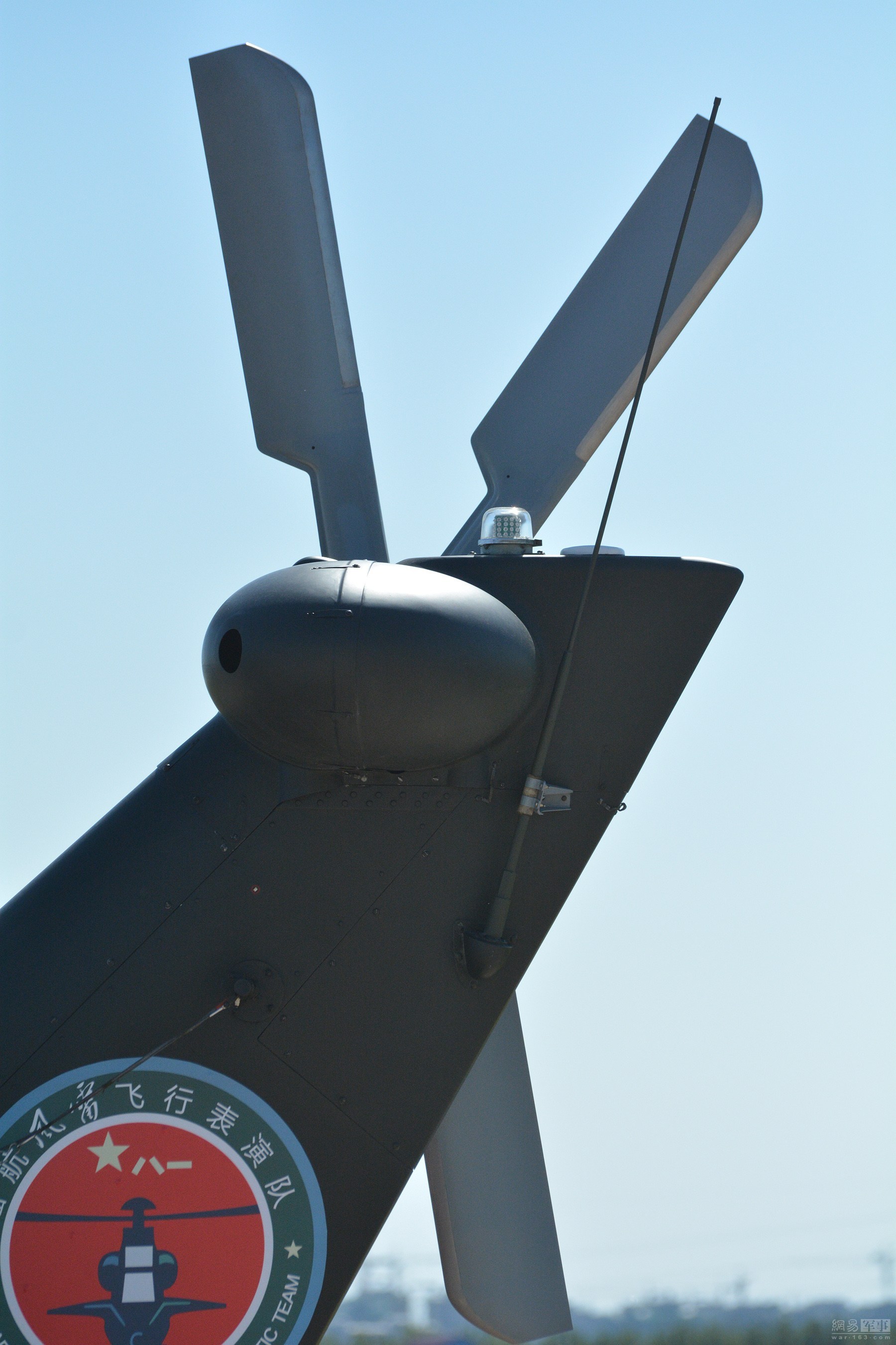 武直-10尾桨特写。