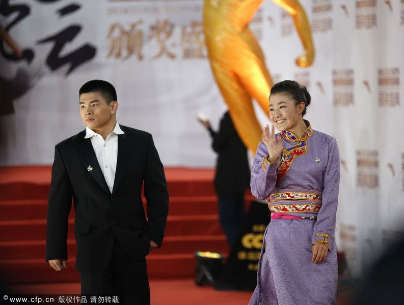 2013年1月19日晚7点30分，“2012CCTV体坛风云人物”颁奖盛典在国家体育馆举行。孙杨、叶诗文分获最佳男女运动员，姚明获评委会大奖。