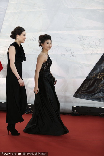 2013年1月19日晚7点30分，“2012CCTV体坛风云人物”颁奖盛典在国家体育馆举行。孙杨、叶诗文分获最佳男女运动员，姚明获评委会大奖。