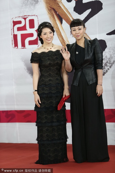 2013年1月19日晚7点30分，“2012CCTV体坛风云人物”颁奖盛典在国家体育馆举行。孙杨、叶诗文分获最佳男女运动员，姚明获评委会大奖。