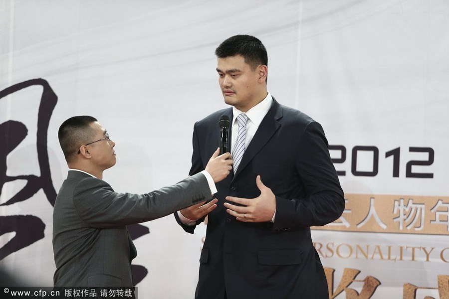 2013年1月19日晚7点30分，“2012CCTV体坛风云人物”颁奖盛典在国家体育馆举行。孙杨、叶诗文分获最佳男女运动员，姚明获评委会大奖。