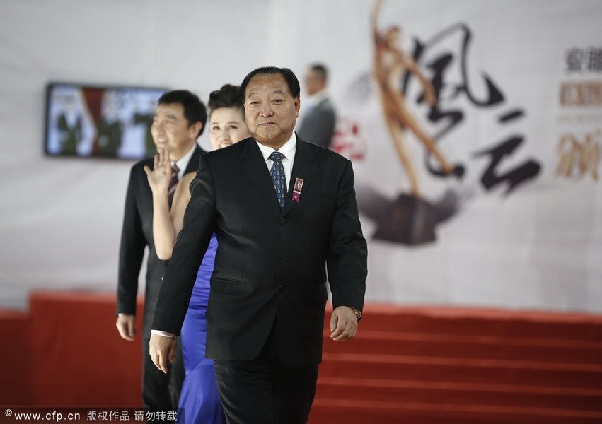 2013年1月19日晚7点30分，“2012CCTV体坛风云人物”颁奖盛典在国家体育馆举行。孙杨、叶诗文分获最佳男女运动员，姚明获评委会大奖。