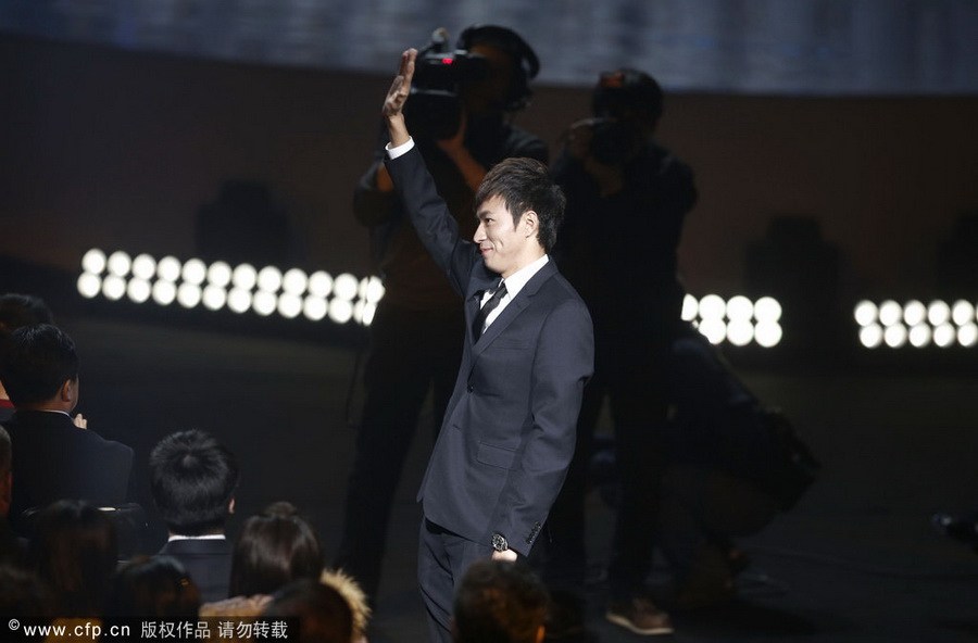 2013年1月19日晚7点30分，“2012CCTV体坛风云人物”颁奖盛典在国家体育馆举行。孙杨、叶诗文分获最佳男女运动员，姚明获评委会大奖。