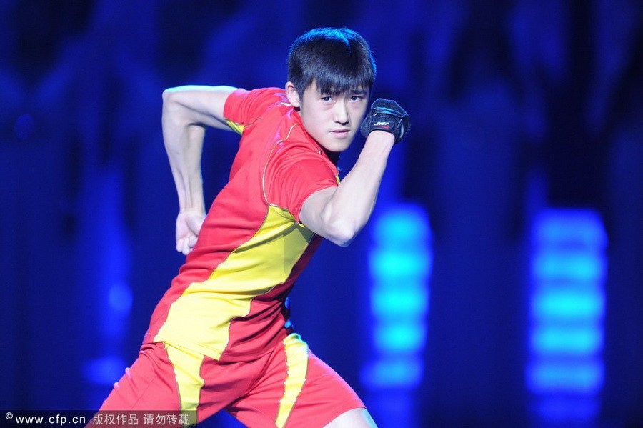 2013年1月19日晚7点30分，“2012CCTV体坛风云人物”颁奖盛典在国家体育馆举行。孙杨、叶诗文分获最佳男女运动员，姚明获评委会大奖。