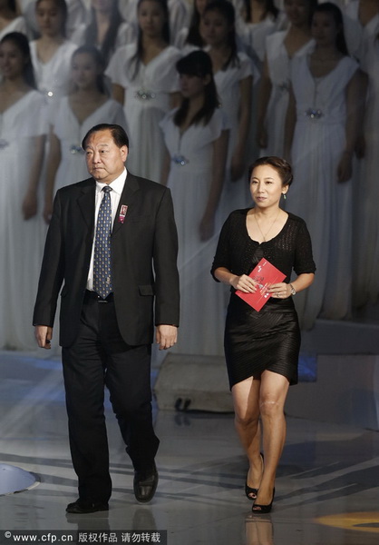 2013年1月19日晚7点30分，“2012CCTV体坛风云人物”颁奖盛典在国家体育馆举行。孙杨、叶诗文分获最佳男女运动员，姚明获评委会大奖。