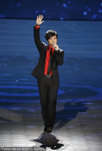 2013年1月19日晚7点30分，“2012CCTV体坛风云人物”颁奖盛典在国家体育馆举行。孙杨、叶诗文分获最佳男女运动员，姚明获评委会大奖。