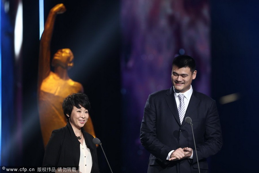 2013年1月19日晚7点30分，“2012CCTV体坛风云人物”颁奖盛典在国家体育馆举行。孙杨、叶诗文分获最佳男女运动员，姚明获评委会大奖。