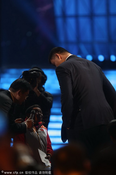 2013年1月19日晚7点30分，“2012CCTV体坛风云人物”颁奖盛典在国家体育馆举行。孙杨、叶诗文分获最佳男女运动员，姚明获评委会大奖。