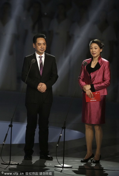 2013年1月19日晚7点30分，“2012CCTV体坛风云人物”颁奖盛典在国家体育馆举行。孙杨、叶诗文分获最佳男女运动员，姚明获评委会大奖。