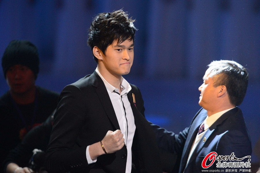 2013年1月19日晚7点30分，“2012CCTV体坛风云人物”颁奖盛典在国家体育馆举行。孙杨、叶诗文分获最佳男女运动员，姚明获评委会大奖。