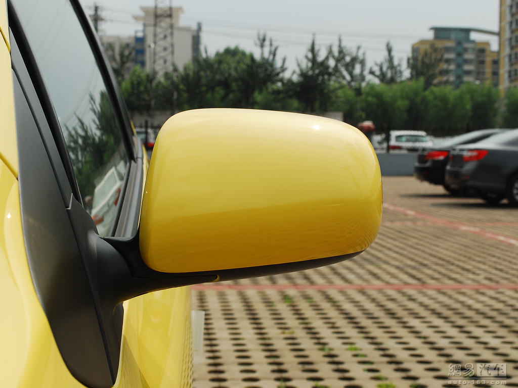 车辆提供:北京奥吉通丰瑞汽车销售有限公司　电话:010-65755588