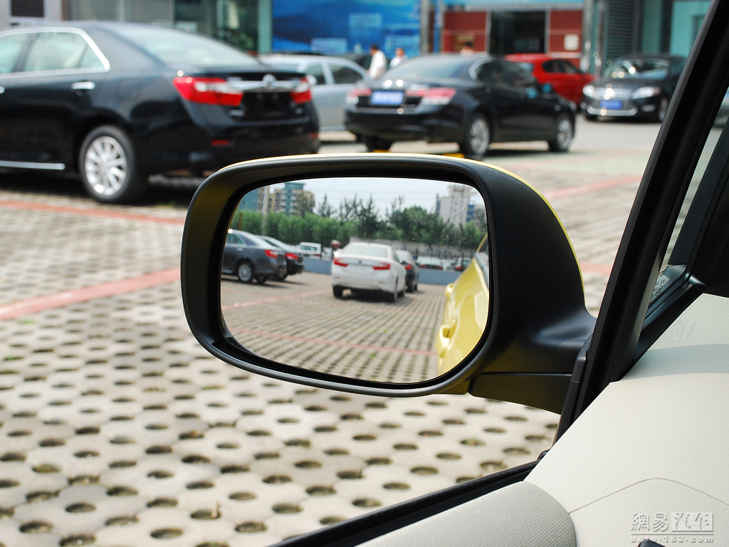 车辆提供:北京奥吉通丰瑞汽车销售有限公司　电话:010-65755588