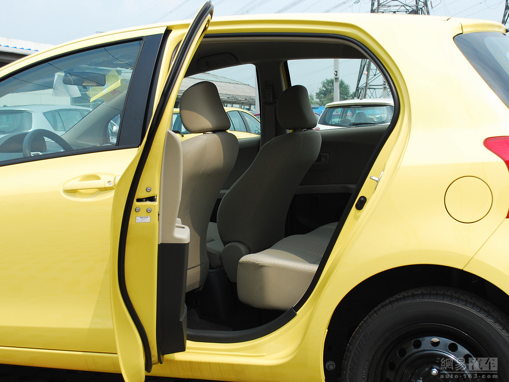 车辆提供:北京奥吉通丰瑞汽车销售有限公司　电话:010-65755588