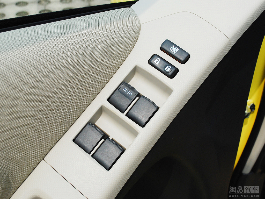 车辆提供:北京奥吉通丰瑞汽车销售有限公司　电话:010-65755588