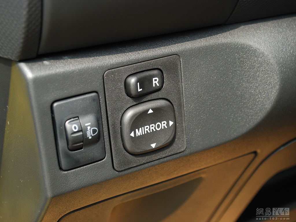 车辆提供:北京奥吉通丰瑞汽车销售有限公司　电话:010-65755588