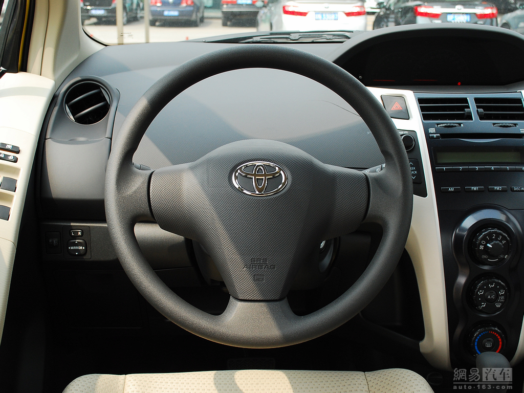 车辆提供:北京奥吉通丰瑞汽车销售有限公司　电话:010-65755588