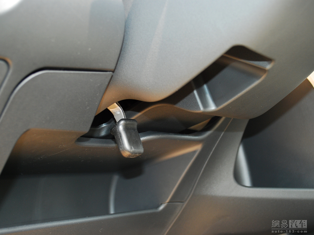 车辆提供:北京奥吉通丰瑞汽车销售有限公司　电话:010-65755588