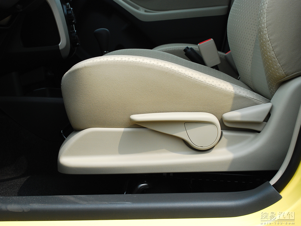 车辆提供:北京奥吉通丰瑞汽车销售有限公司　电话:010-65755588