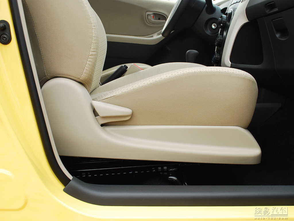 车辆提供:北京奥吉通丰瑞汽车销售有限公司　电话:010-65755588