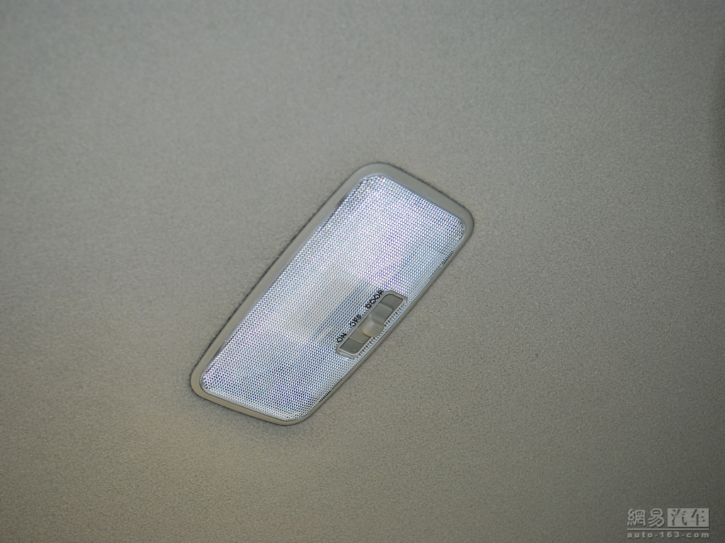 车辆提供:北京奥吉通丰瑞汽车销售有限公司　电话:010-65755588