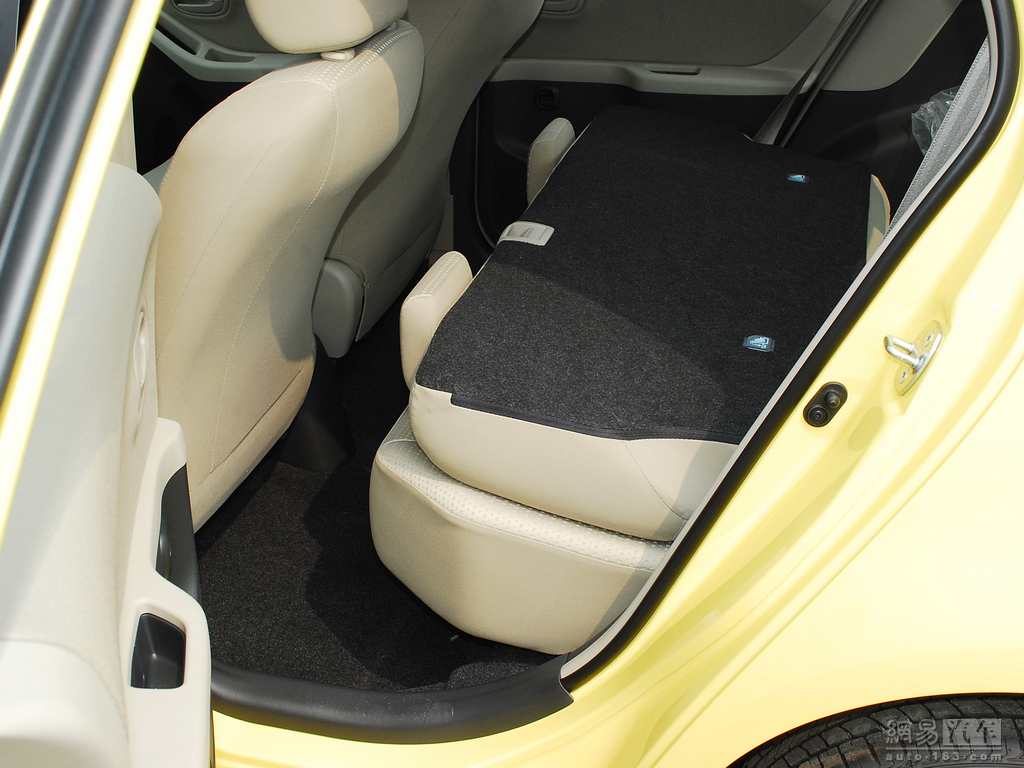 车辆提供:北京奥吉通丰瑞汽车销售有限公司　电话:010-65755588