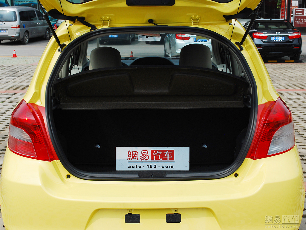 车辆提供:北京奥吉通丰瑞汽车销售有限公司　电话:010-65755588